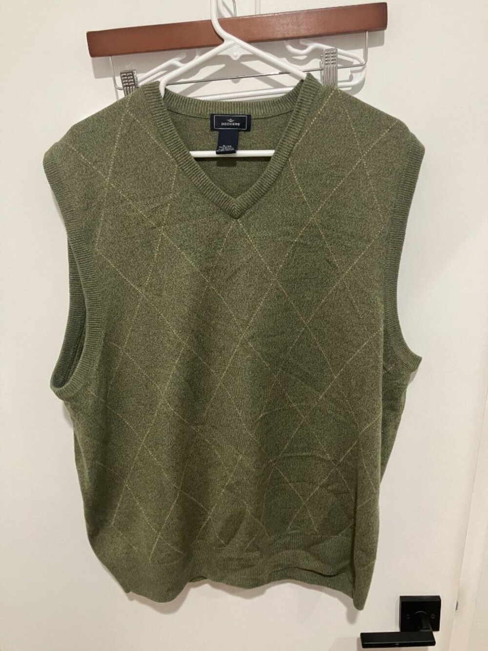 Dockers Men's Green Argyle Grandpa Sweater Vest V-Neck Sleeveless Knit Size XL